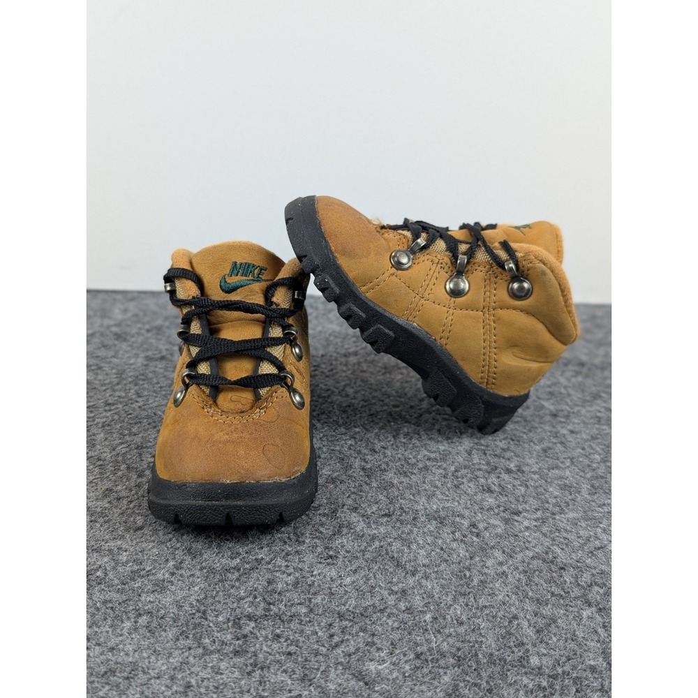 Vintage Nike Hiking Boots Kid's Size 4C Tan Green Leather ACG Waterproof Outdoor